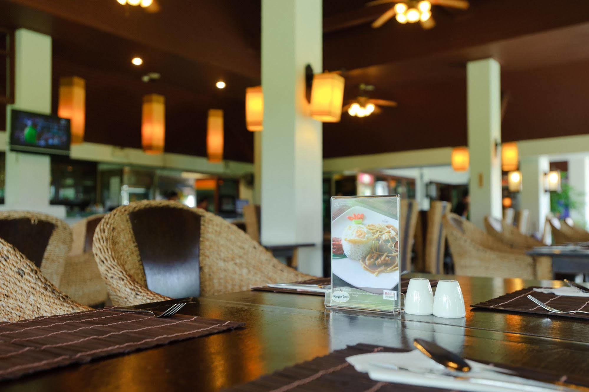 Chiangmai Highlands Golf And Spa Resort Mae On Zewnętrze zdjęcie
